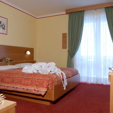 Hotel Michela Male Exterior photo