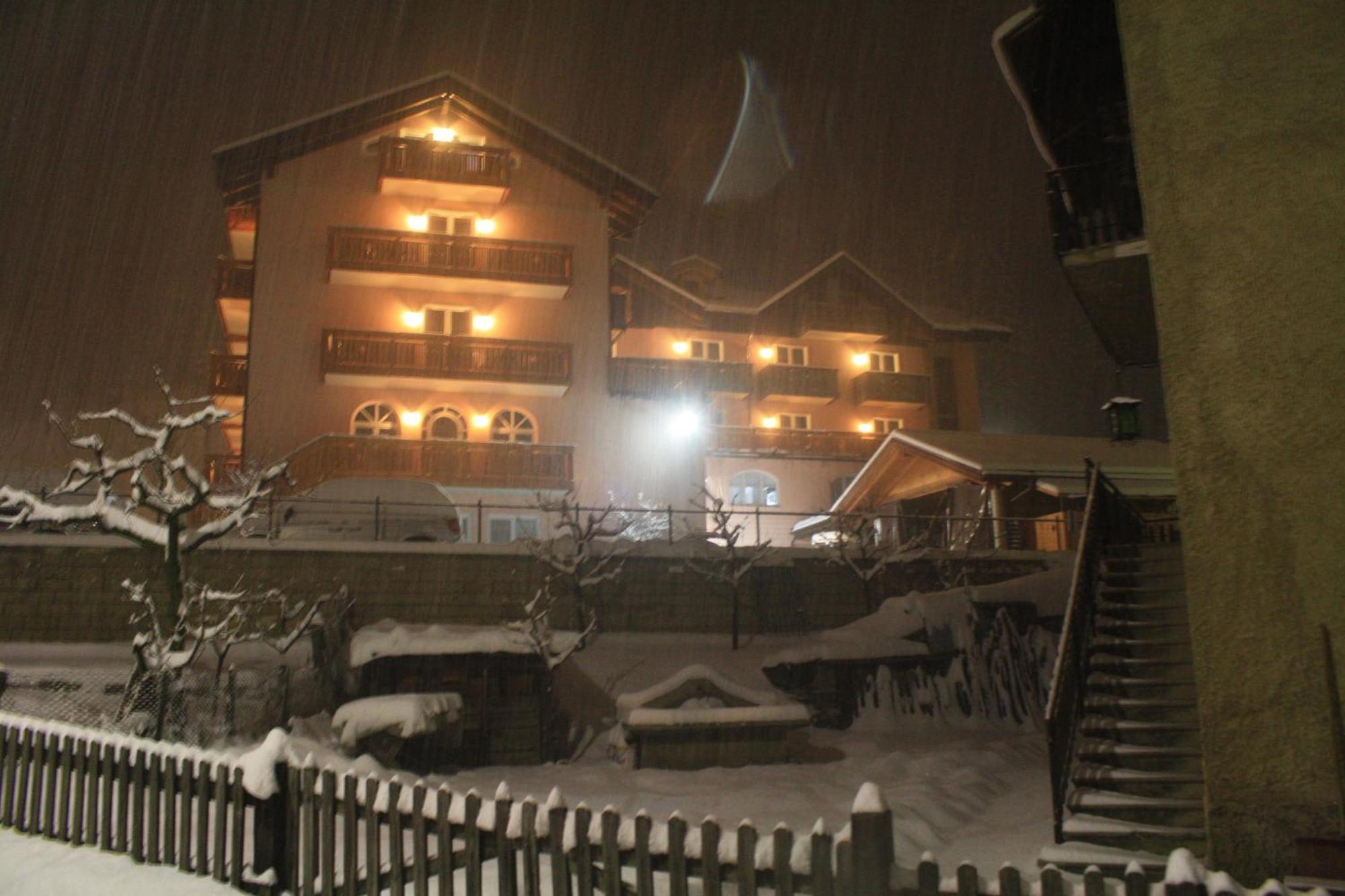 Hotel Michela Male Exterior photo