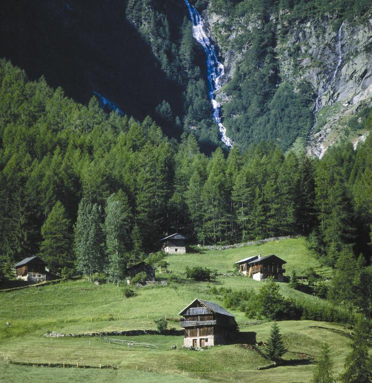 Hotel Michela Male Exterior photo
